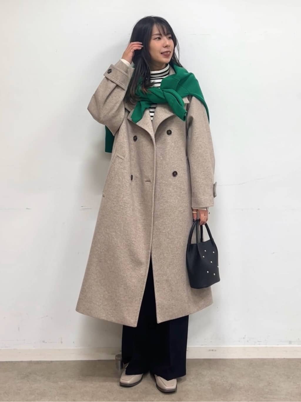 cotaniさんの「SHOO･LA･RUE｜【洗える/毛玉レス】表面がきれいなVネックカーディガン」を使ったコーディネート