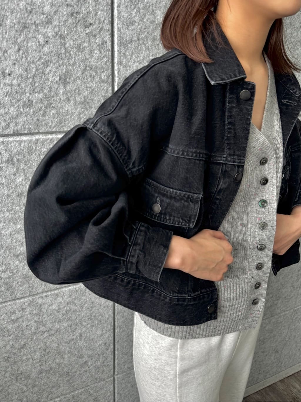 uchi__yamaさんの「CODE A｜puff cardigan」を使ったコーディネート
