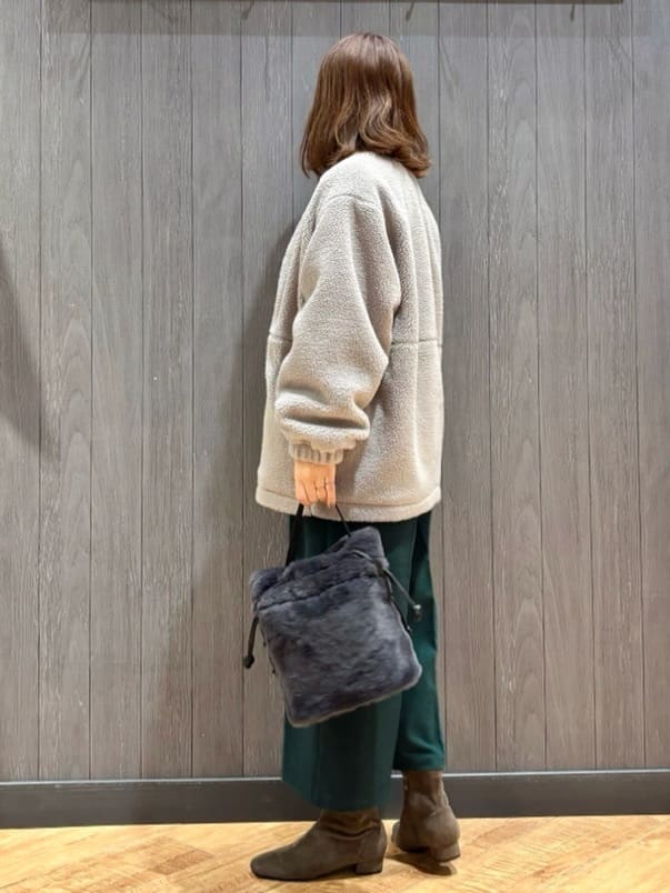 meiさんの「SHOO･LA･RUE｜ストレッチローヒール」を使ったコーディネート