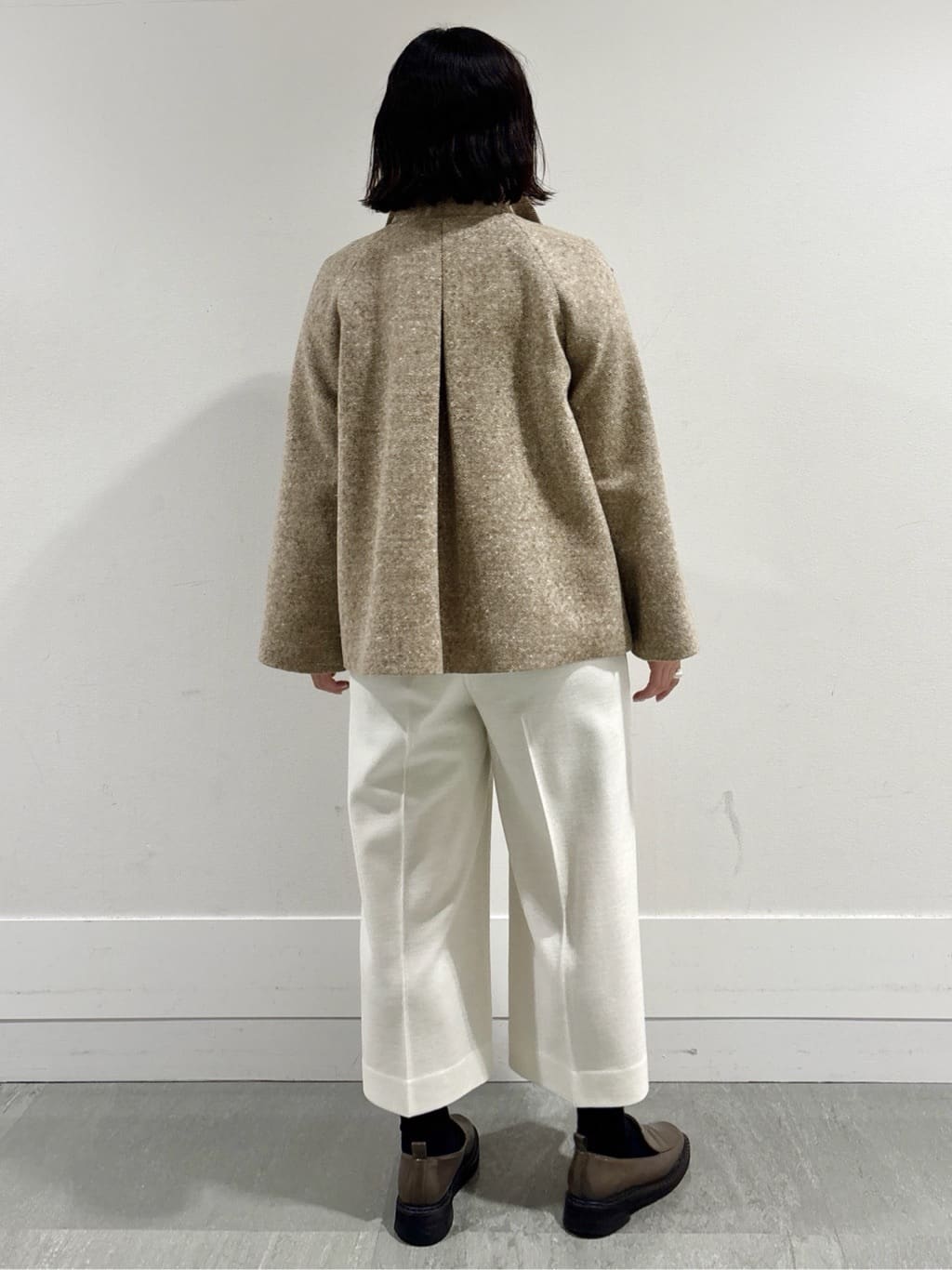 モエカさんの「UNTITLED｜【スタンドカラー/オンオフ使える】クラシカルツイードコート」を使ったコーディネート