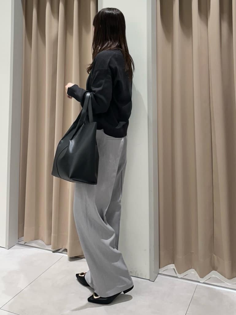 cottonさんの「THE SHOP TK｜【S-XLサイズ/上品見えが叶う】Vネックニット/洗濯機OK」を使ったコーディネート
