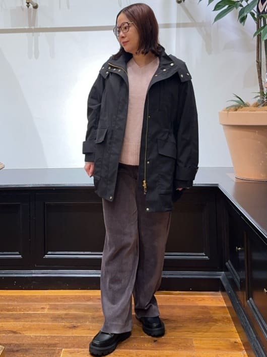 Asamiさんの「DRESSTERIOR｜アルパカブレンドVネックニット」を使ったコーディネート