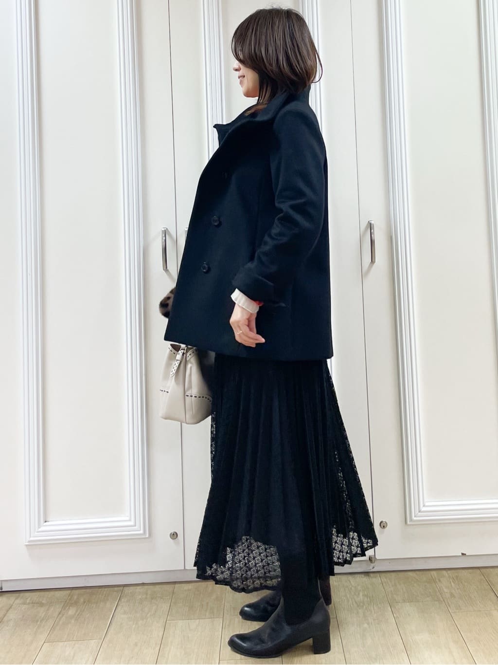 めいさんの「Reflect｜【SS-4Lサイズ／衿が顔に当たらない◎】スタンドネックミドルコート」を使ったコーディネート
