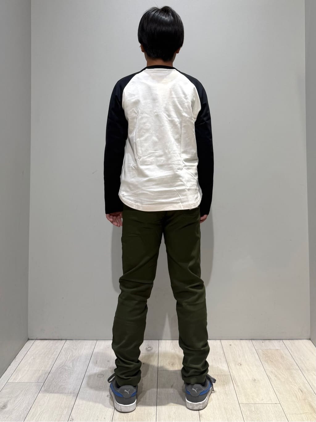 kuboさんの「THE SHOP TK｜PEANUTS/ピーナッツ ラグランTシャツ」を使ったコーディネート