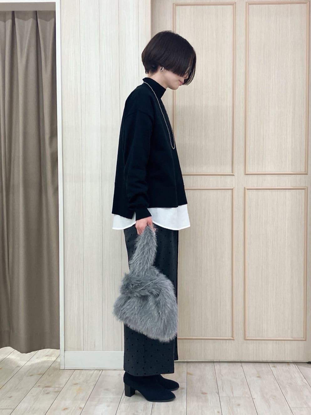 Turnerさんの「SHOO･LA･RUE｜【2点セット/洗濯機可/S-LL】着回しがきく もちもちハイネックニット+裾シャツインナー」を使ったコーディネート