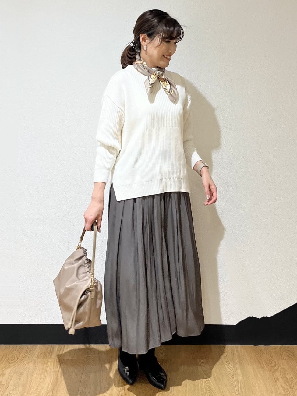ayaさんの「Reflect｜【腰周りカバー／長め丈】モックネックニットプルオーバー」を使ったコーディネート
