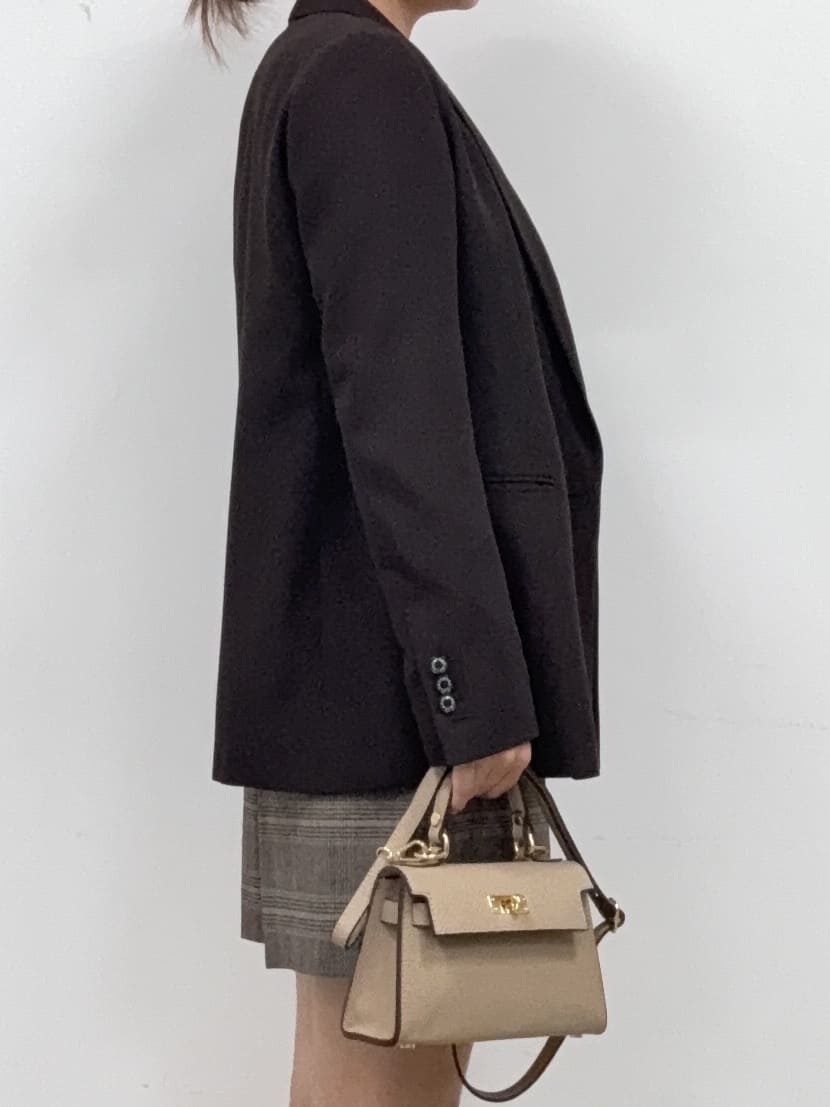 BUNさんの「DRESSTERIOR｜」を使ったコーディネート