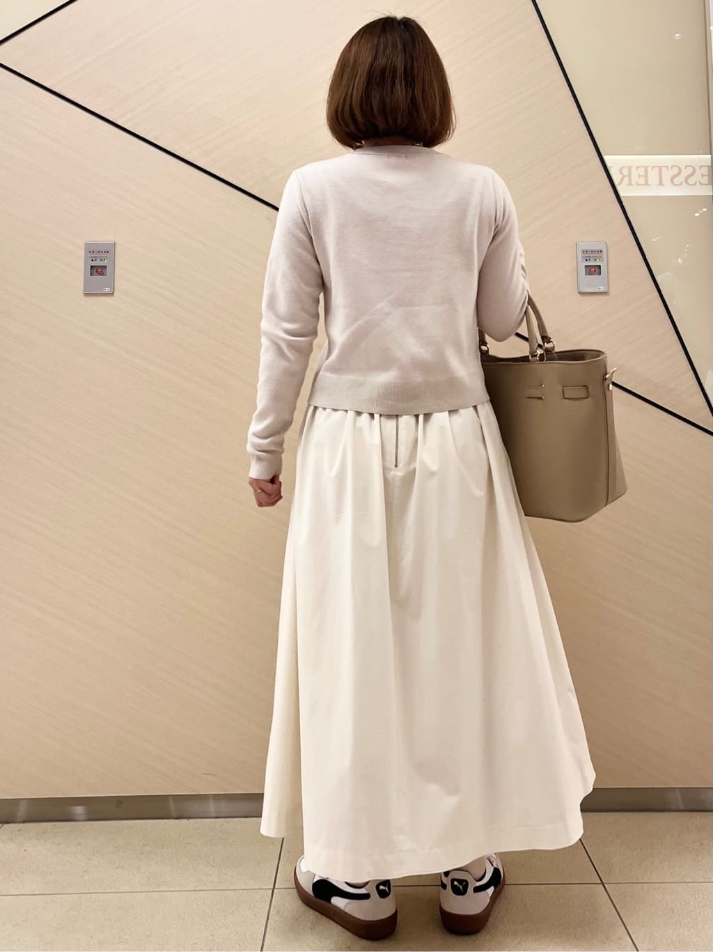 yahataさんの「DRESSTERIOR｜【otonaMUSE5月号掲載/ウォッシャブル】タックギャザー スカート」を使ったコーディネート