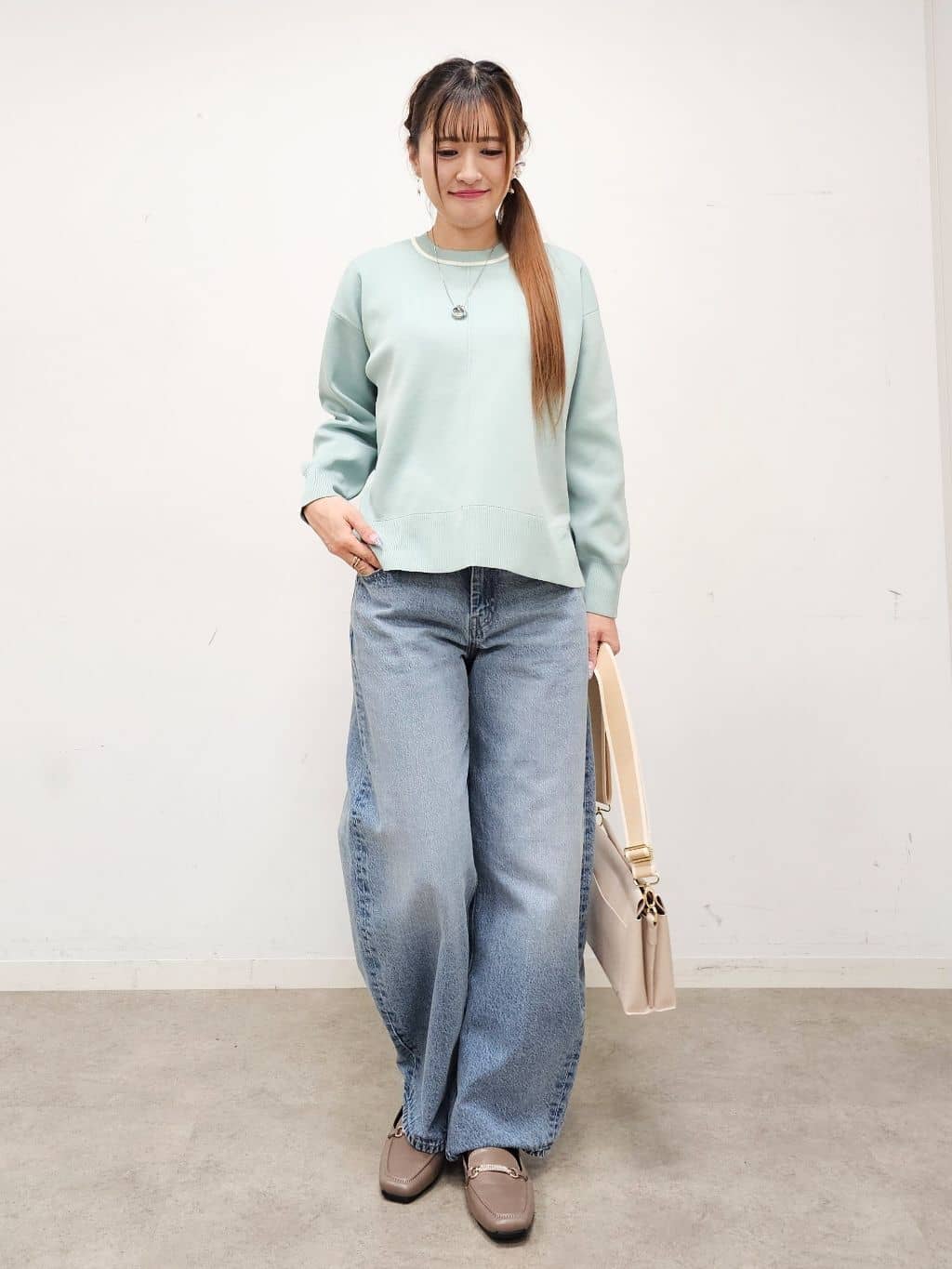ゆゆさんの「SHOO･LA･RUE｜【洗濯機可/S-LL】軽やかなパイピングがポイント スウェットライクニット」を使ったコーディネート