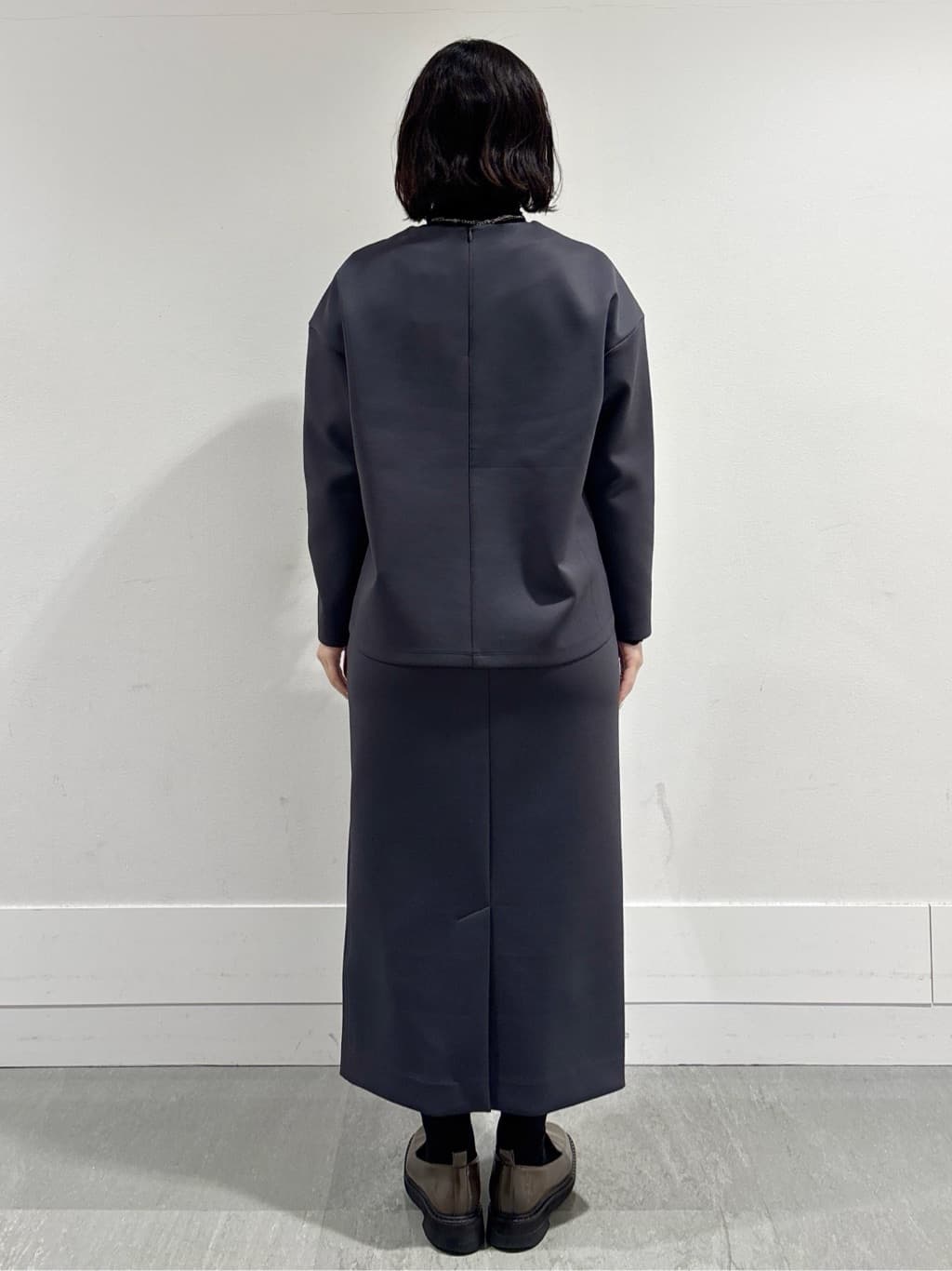 モエカさんの「UNTITLED｜【セットアップ可/洗える】ダンボールジャージ プルオーバー」を使ったコーディネート