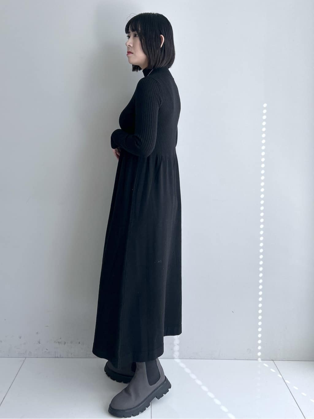 Hirokaさんの「Dessin｜【2点セット・洗える】シャギーベストニットワンピース」を使ったコーディネート