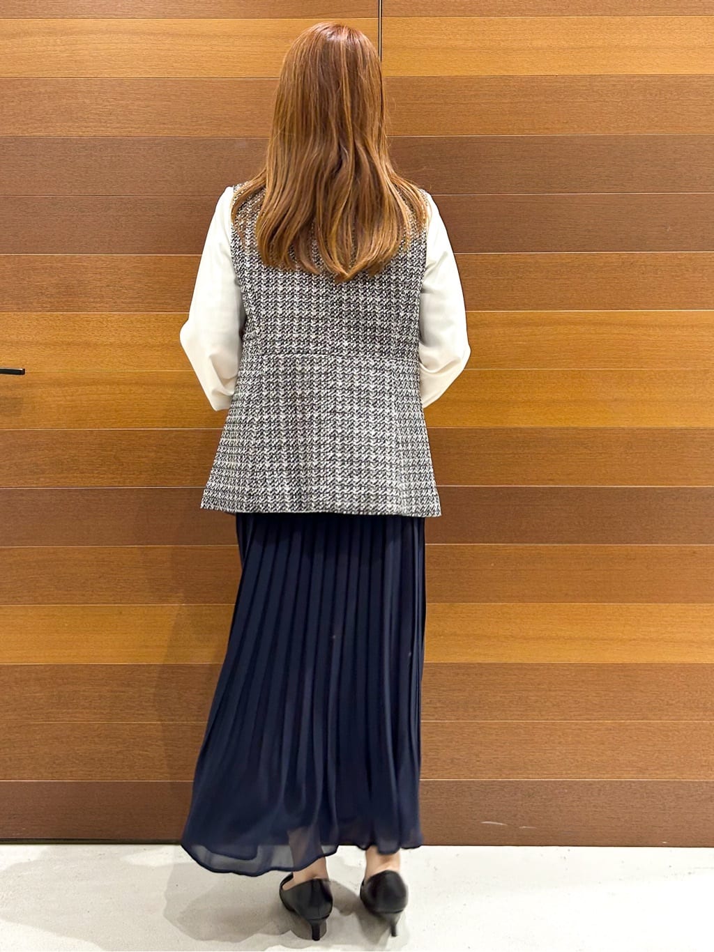 yumiさんの「OPAQUE.CLIP｜ファンシーツイードペプラムジレ【洗える】」を使ったコーディネート