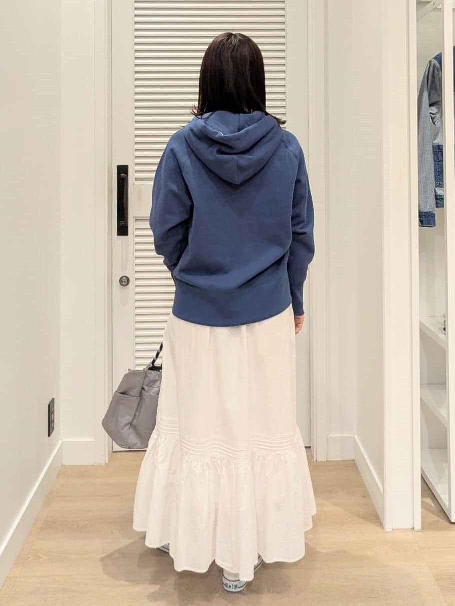 enさんの「Dessin｜【ユニセックス/洗える】吊り裏毛フーデッドパーカー」を使ったコーディネート