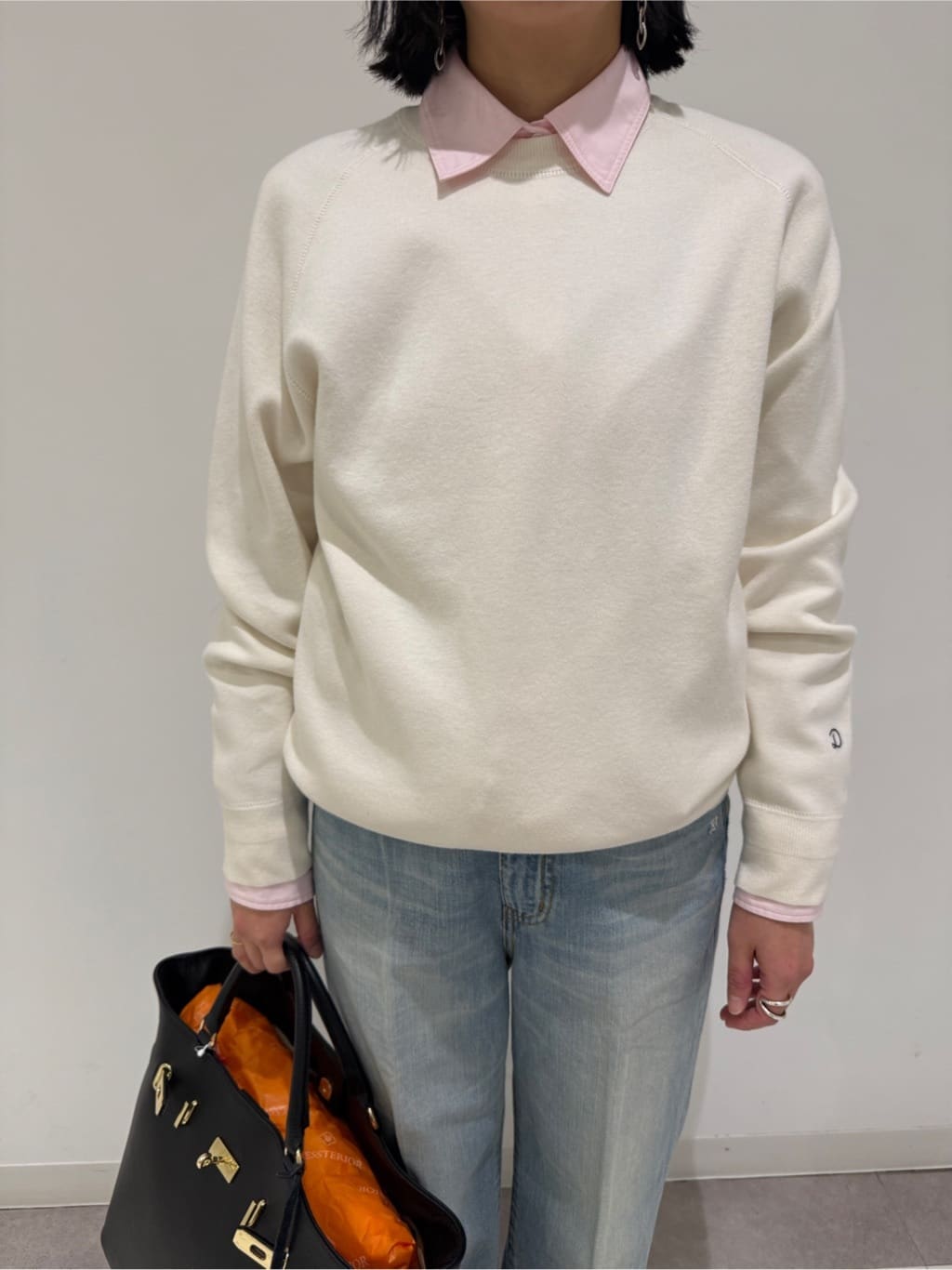MIYAKAWAさんの「DRESSTERIOR｜◆ウォッシャブルコットンカシミヤプルオーバーニット」を使ったコーディネート