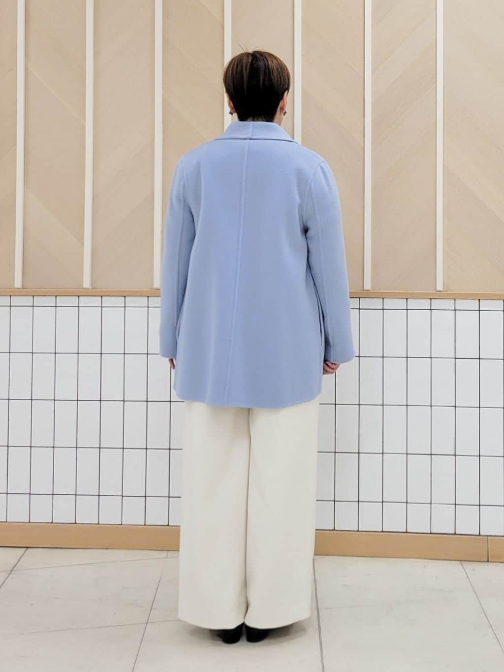 tomoさんの「COUP DE CHANCE｜【手洗い可】スパンコール付ニットトップス」を使ったコーディネート