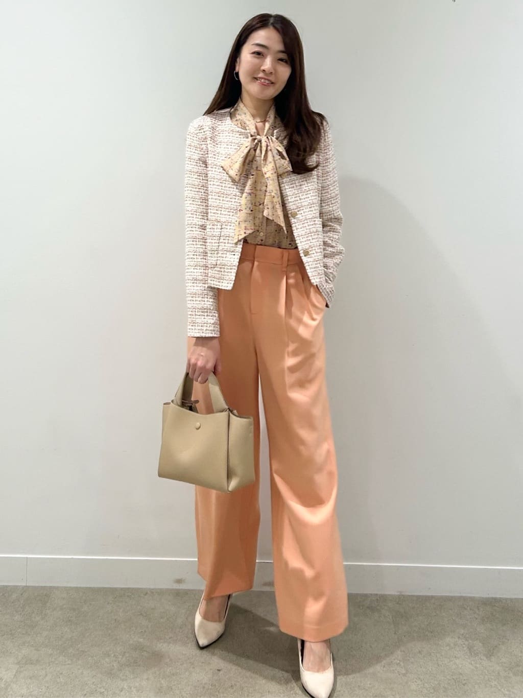 hayaseさんの「COUP DE CHANCE｜【ON/OFF着回し】カラーツイードジャケット」を使ったコーディネート