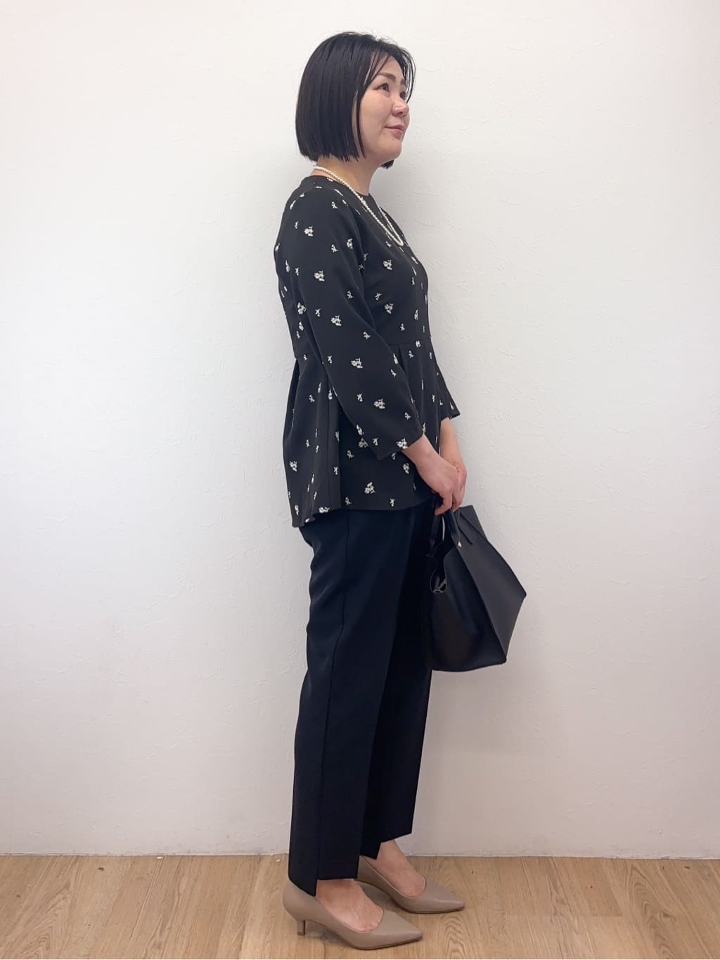 Takeさんの「OPAQUE.CLIP｜フラワー刺繍ペプラムブラウス【洗濯機OK】」を使ったコーディネート