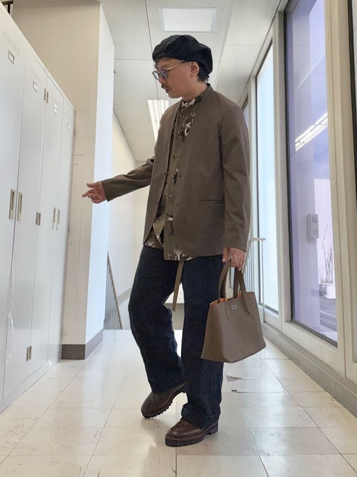 MAKOTO AIさんの「TAKEO KIKUCHI｜【ON／OFF兼用】CARREMANファブリック ノーカラージャケット」を使ったコーディネート