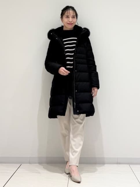 kayoさんの「INDIVI｜【名品／撥水／抗菌防臭】ロング丈リサイクルダウンコート」を使ったコーディネート