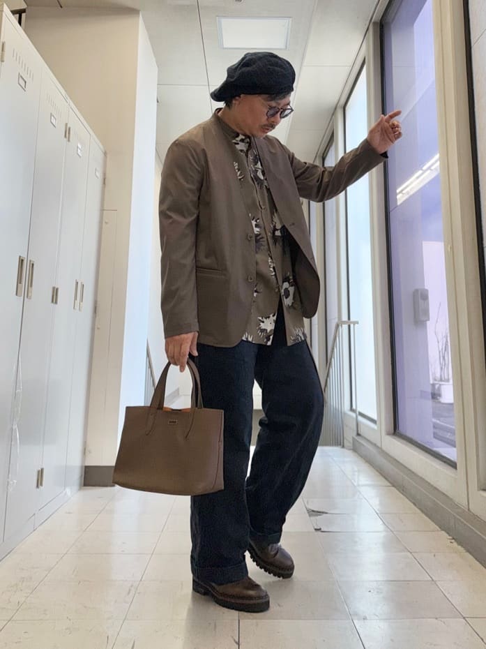 MAKOTO AIさんの「TAKEO KIKUCHI｜【ON／OFF兼用】CARREMANファブリック ノーカラージャケット」を使ったコーディネート