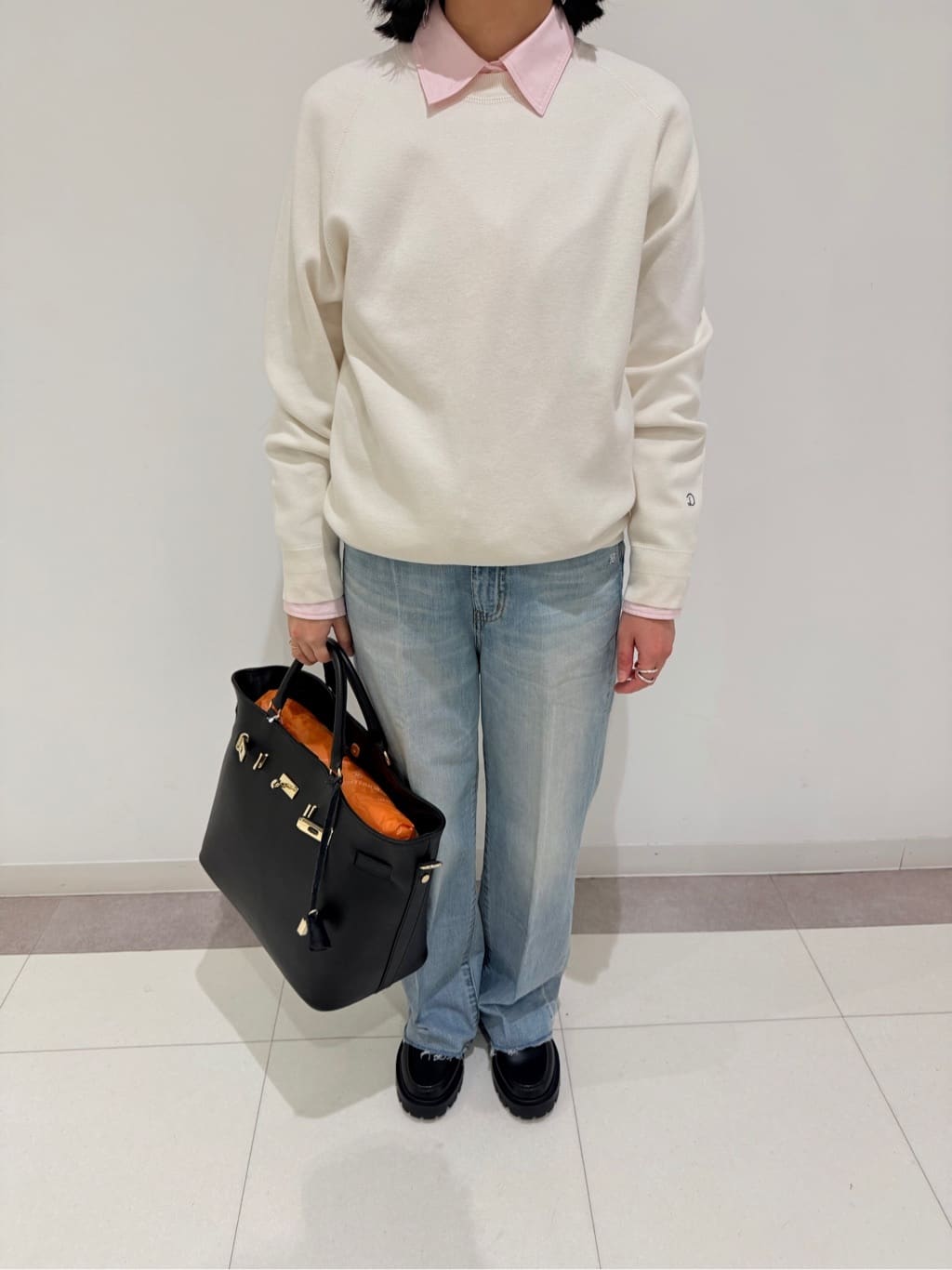 MIYAKAWAさんの「DRESSTERIOR｜◆ウォッシャブルコットンカシミヤプルオーバーニット」を使ったコーディネート