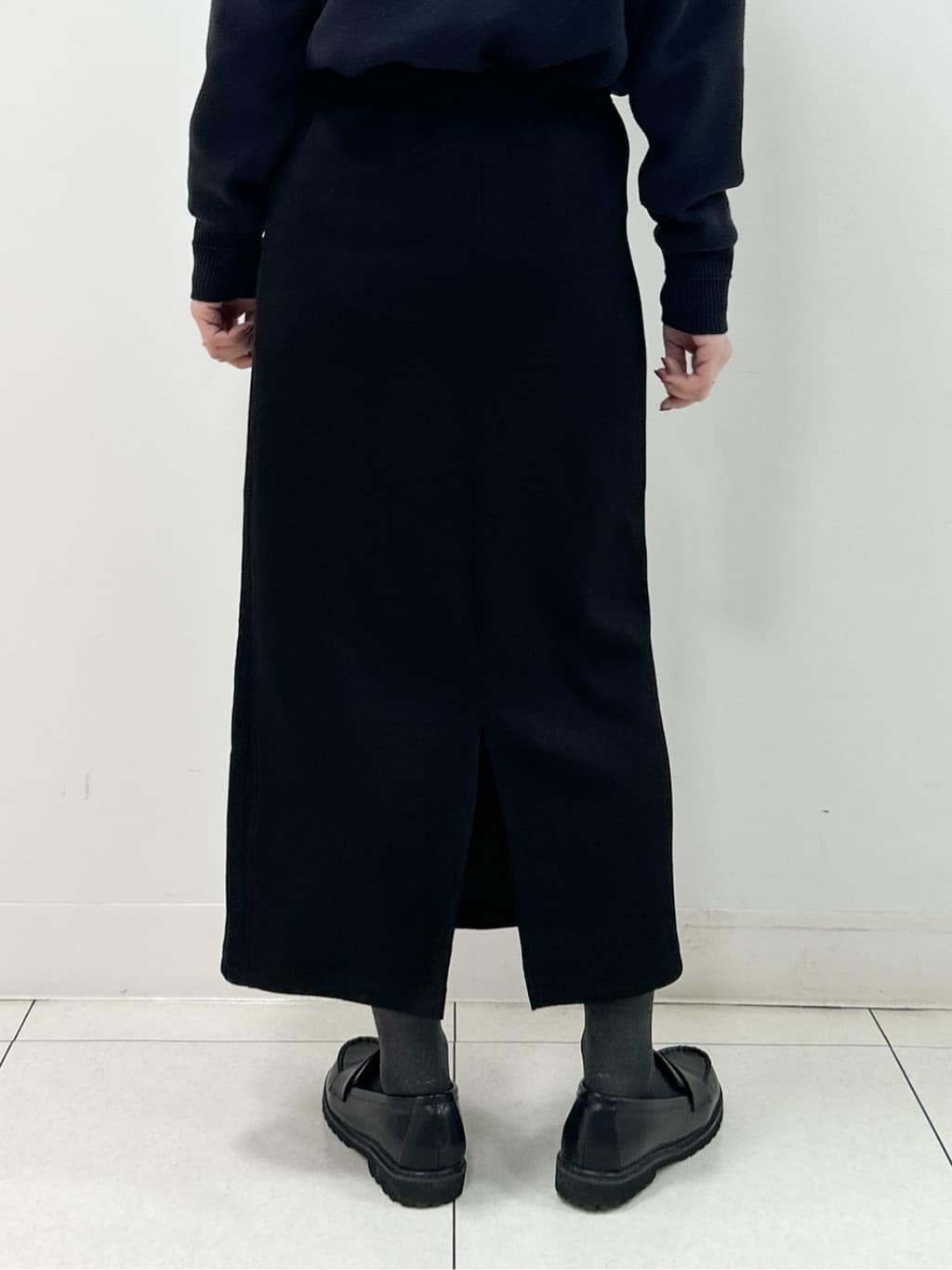 Kaiさんの「Dessin｜ウール混クルーネックコート」を使ったコーディネート