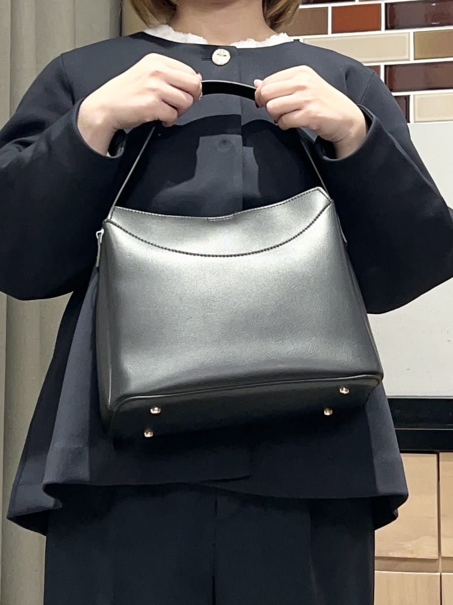 かのさんの「THE SHOP TK｜【通勤スタイルに】ダブルクロスワイドパンツ/セットアップ可」を使ったコーディネート