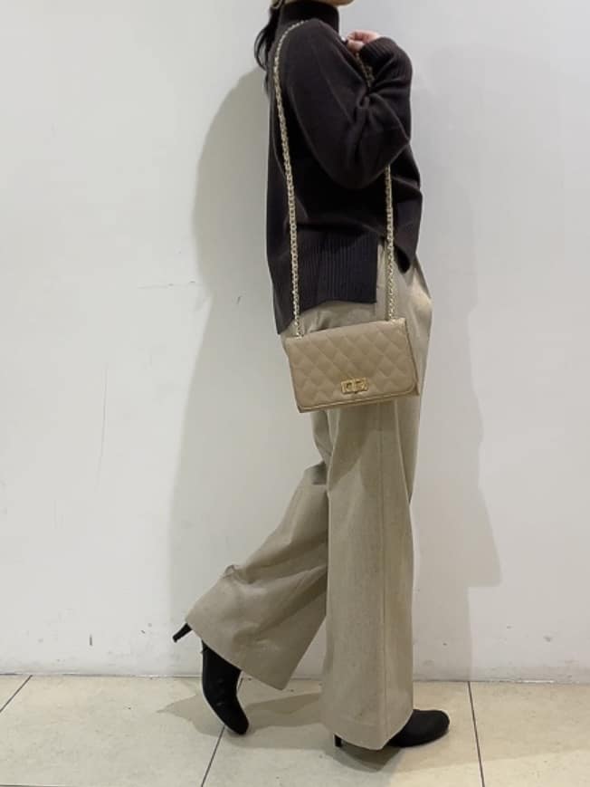 watanabeさんの「UNTITLED｜【8色展開/洗える】ウールカシミヤ ハイネックニット」を使ったコーディネート