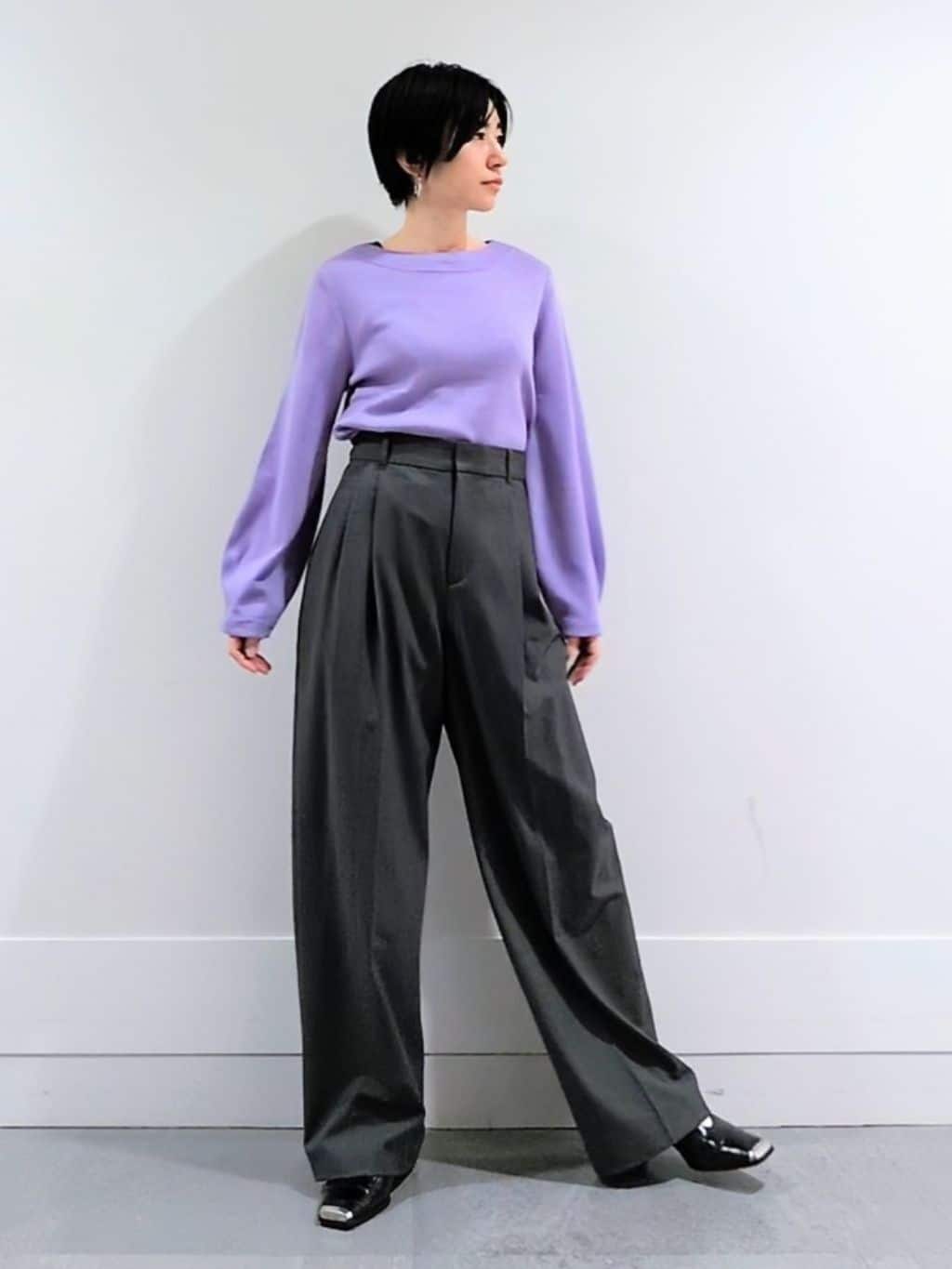 ミズタさんの「UNTITLED｜【洗える/ウエスト後ろゴム】ウール混　タックワイドパンツ」を使ったコーディネート