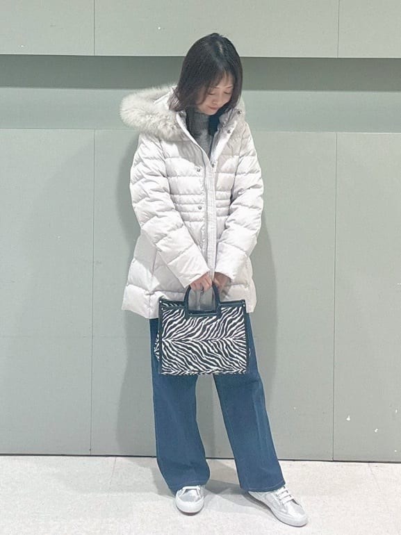 makiさんの「UNTITLED｜【重ね着もおすすめ/洗える】ウールカシミヤ クルーネックニット」を使ったコーディネート