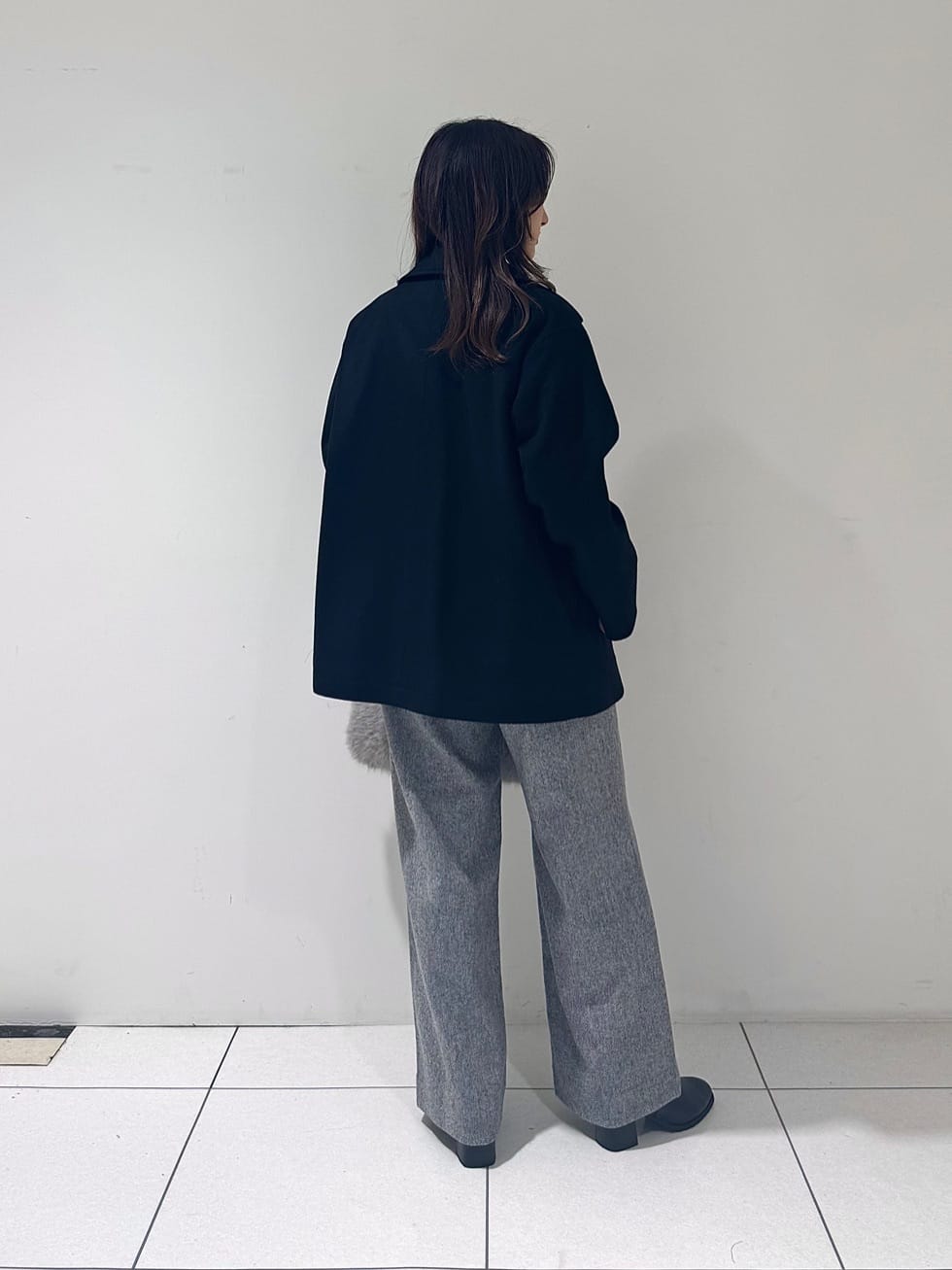 そんさんの「INDIVI｜【軽やか／ゆったり】ウール混ショートトレンチコート」を使ったコーディネート