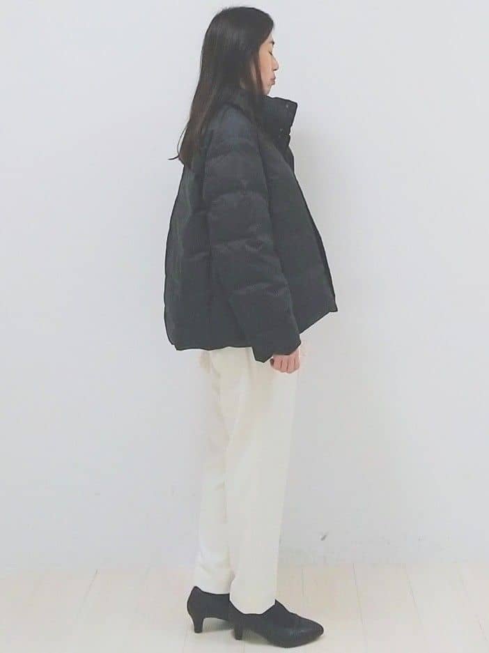 SANAさんの「Reflect｜【すっきりシルエット】ショート丈ダウンコート」を使ったコーディネート