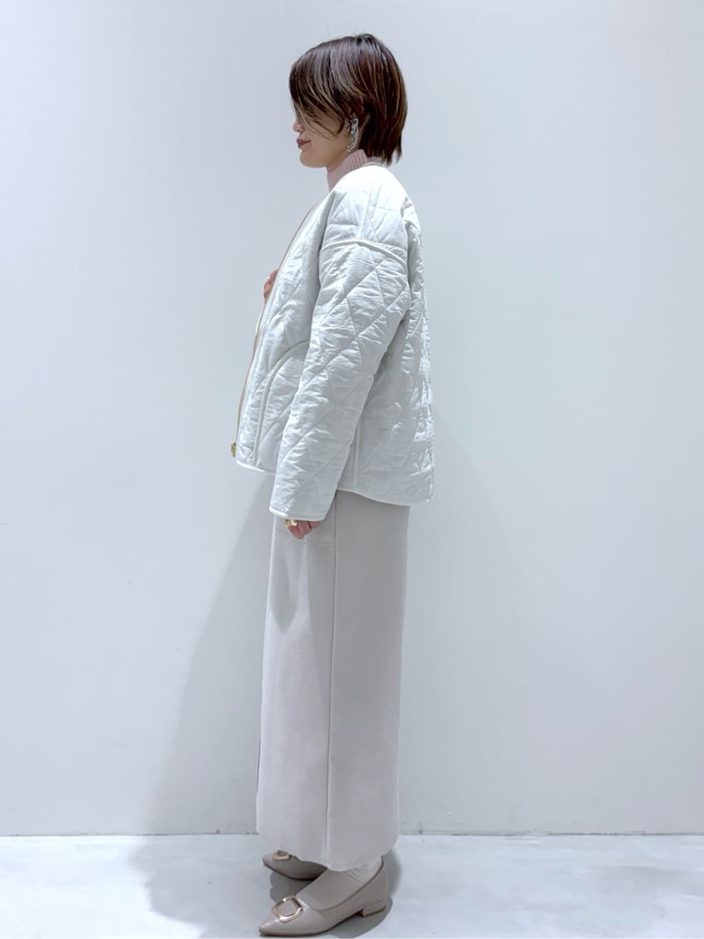こじさんの「OPAQUE.CLIP｜選べる2丈 ハイネックカラーミックスラメニット【洗濯機OK】」を使ったコーディネート
