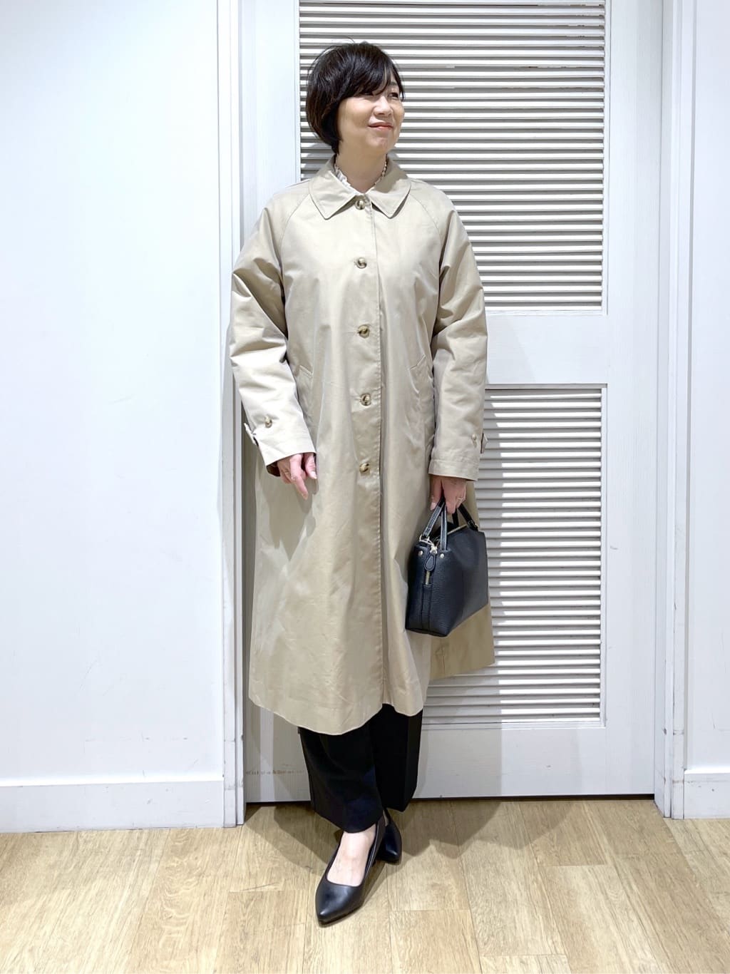 Miyazakiさんの「Dessin｜【洗える】フリルネックジョーゼットブラウス」を使ったコーディネート