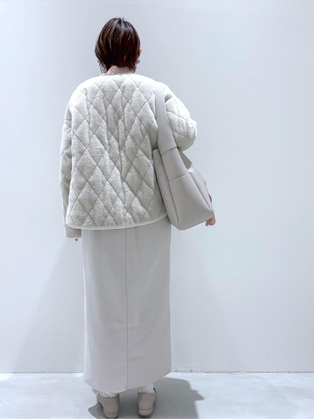 こじさんの「OPAQUE.CLIP｜選べる2丈 ハイネックカラーミックスラメニット【洗濯機OK】」を使ったコーディネート
