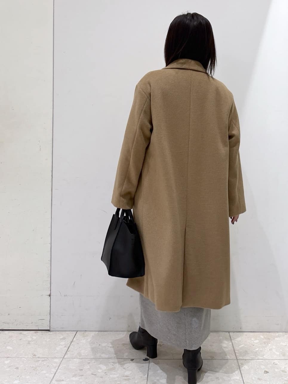 mameさんの「OPAQUE.CLIP｜カシミヤブレンドウールチェスターコート」を使ったコーディネート
