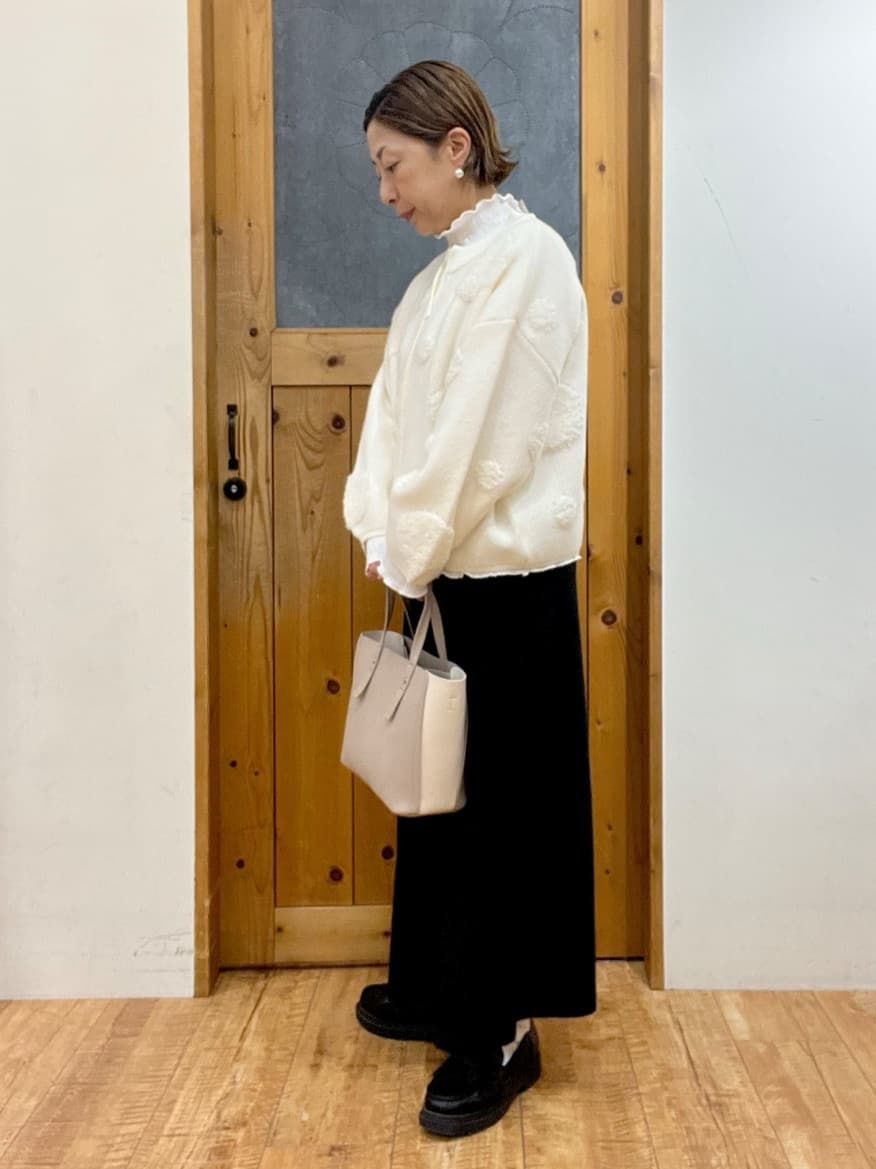 ゆみさんの「SHOO･LA･RUE｜【選べる4柄】ダブルZIPで着こなし色々 柄カーディガン」を使ったコーディネート