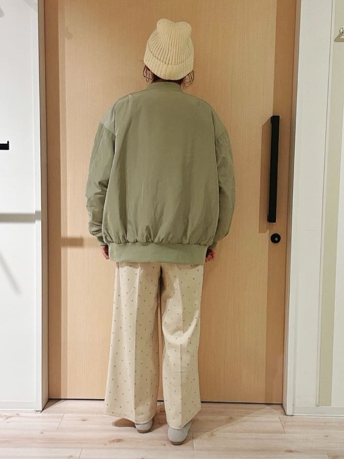 funafunaさんの「SHOO･LA･RUE｜【S-LL】大人も取り入れやすい BIGシルエット MA－1ブルゾン」を使ったコーディネート