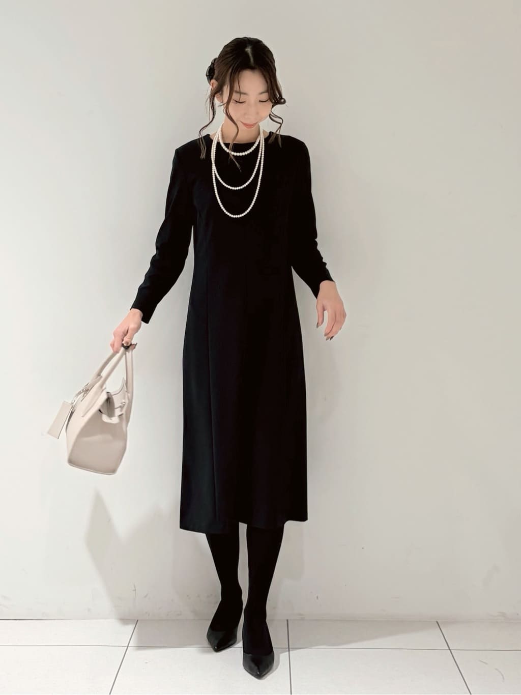 shioriさんの「INDIVI｜【上品光沢／SETUP可能】切り替えデザインジャケット」を使ったコーディネート