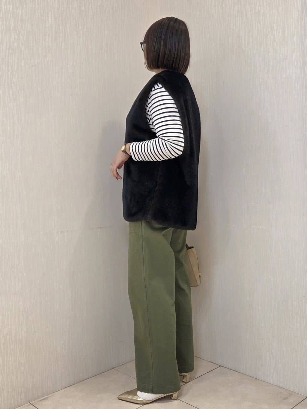 naokoさんの「UNTITLED｜【トレンド/ジレ】フェイクファーベスト」を使ったコーディネート