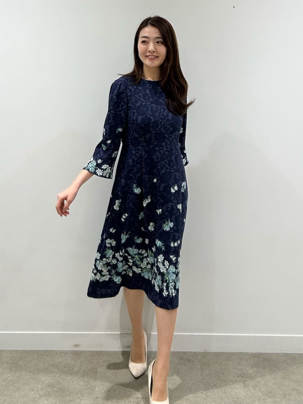 hayaseさんの「SunaUna｜【SS～L】レースプリントワンピース」を使ったコーディネート