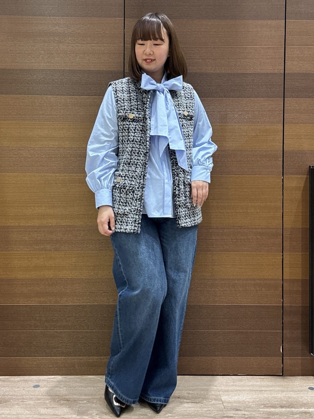 yumeさんの「OPAQUE.CLIP｜《通勤対応》ツイードジレ【洗える】」を使ったコーディネート