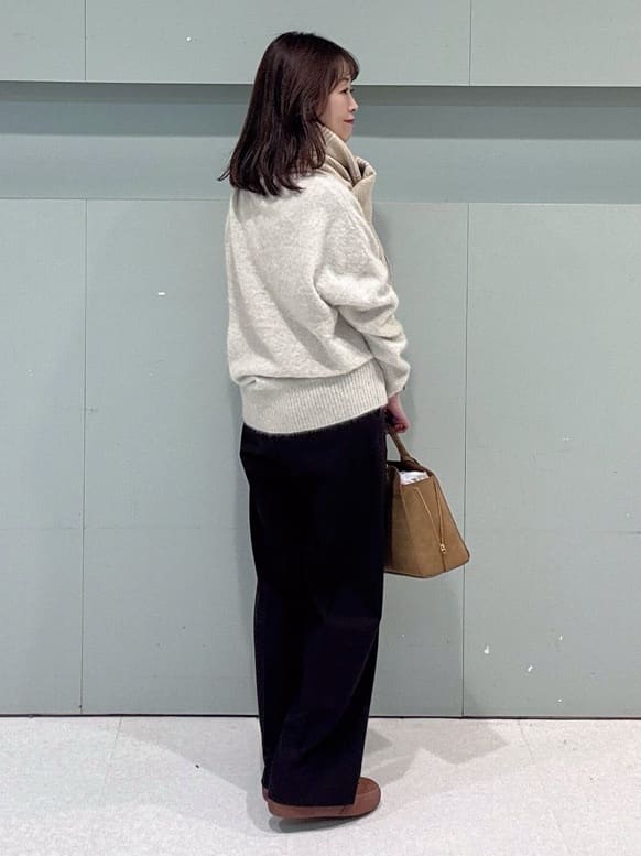 makiさんの「UNTITLED｜【大人な品格/ふわふわニット】フォックスカシミヤ コクーンニット」を使ったコーディネート