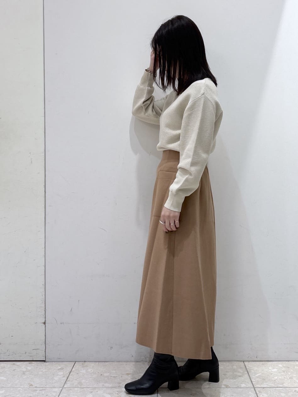 mameさんの「OPAQUE.CLIP｜カシミヤブレンドウールミドルピーコート」を使ったコーディネート