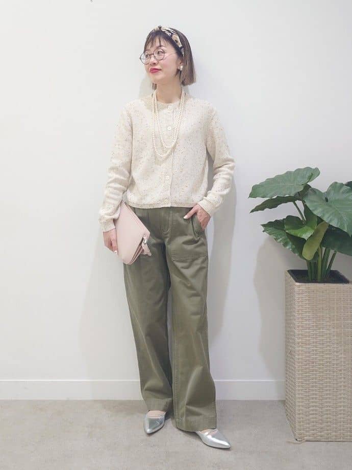 MUTSUKOさんの「UNTITLED｜【コットン100/洗える】サテンベイカーパンツ」を使ったコーディネート