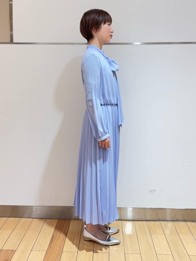 あやさんの「UNTITLED｜【フォーマル/洗える】ボウタイ プリーツワンピース」を使ったコーディネート