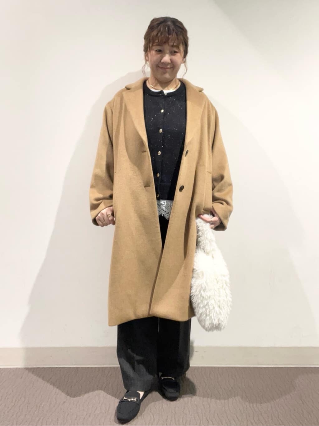 のん.Yさんの「OPAQUE.CLIP｜カシミヤブレンドウールチェスターコート」を使ったコーディネート