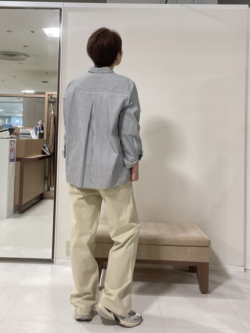 IWAMOさんの「UNTITLED｜【コットン100/洗える】サテンベイカーパンツ」を使ったコーディネート