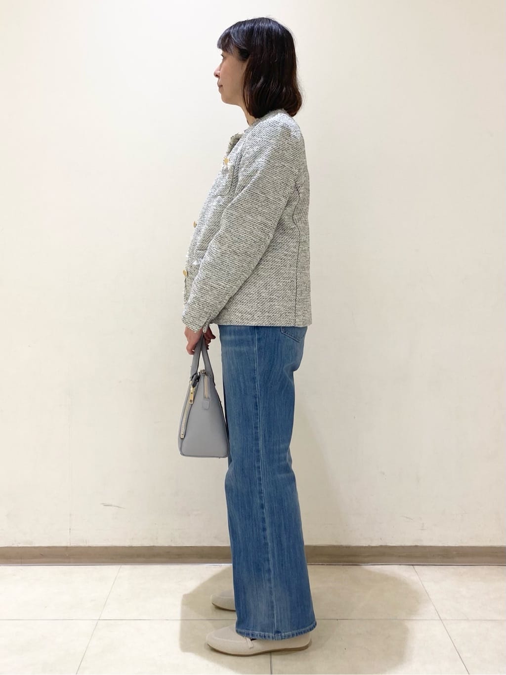 COCOさんの「grove｜【ハレの日・通勤】きちんとからカジュアルまで着回せる、ミドル丈ツイードジャケット」を使ったコーディネート