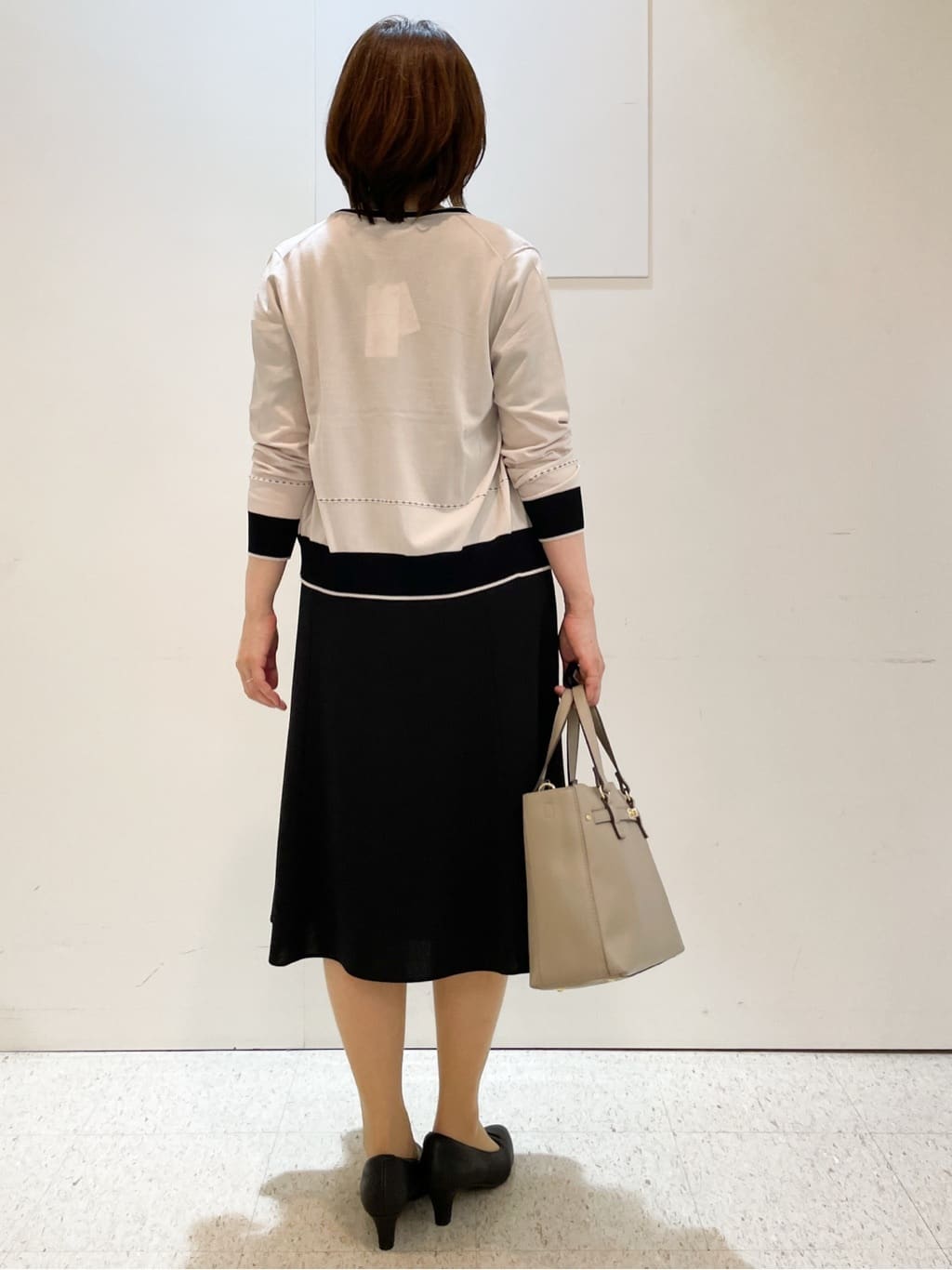 めいさんの「Reflect｜【WEB先行カラーあり／手洗い可／アンサンブル可】バイカラーカーディガン」を使ったコーディネート